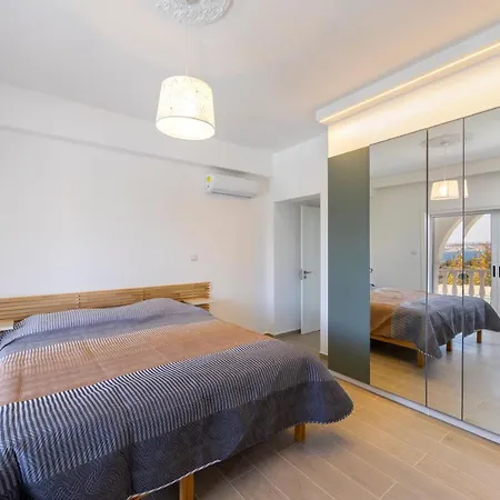 Coral Jewel - Six Bedroom With Private Swimming Pool Willa *