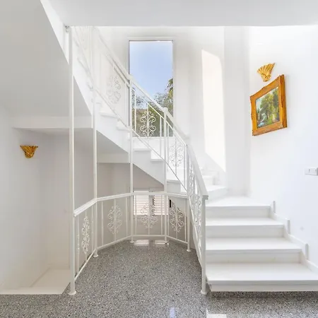 Coral Jewel - Six Bedroom With Private Swimming Pool Willa *