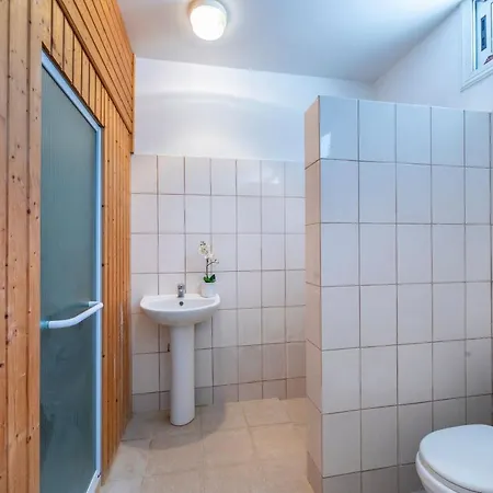 Coral Jewel - Six Bedroom With Private Swimming Pool *